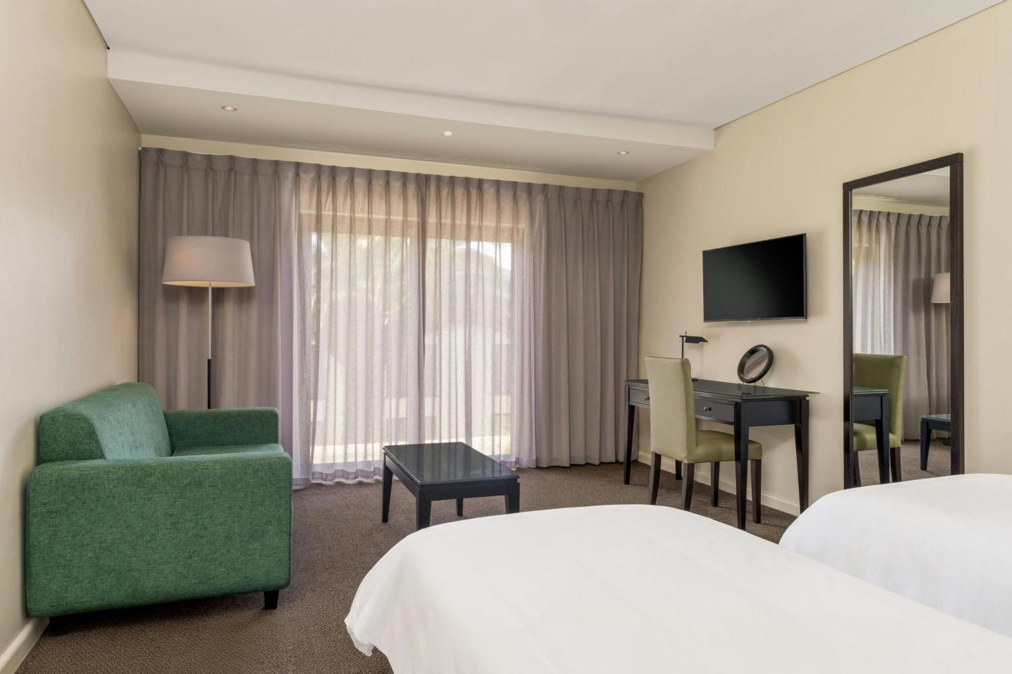 Lord Charles Hotel, Somerset West, A Tribute Portfolio Hotel מראה חיצוני תמונה
