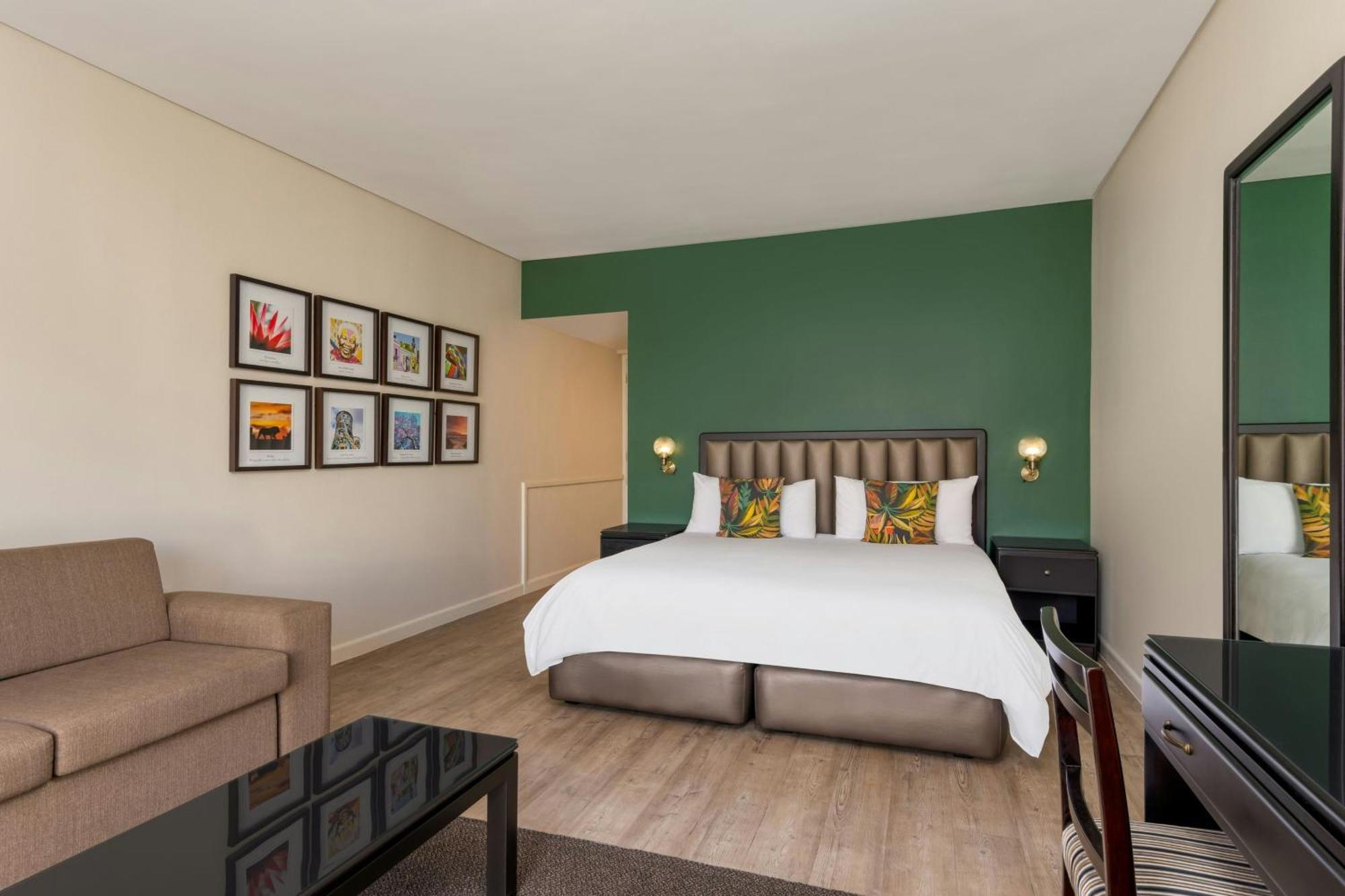 Lord Charles Hotel, Somerset West, A Tribute Portfolio Hotel מראה חיצוני תמונה